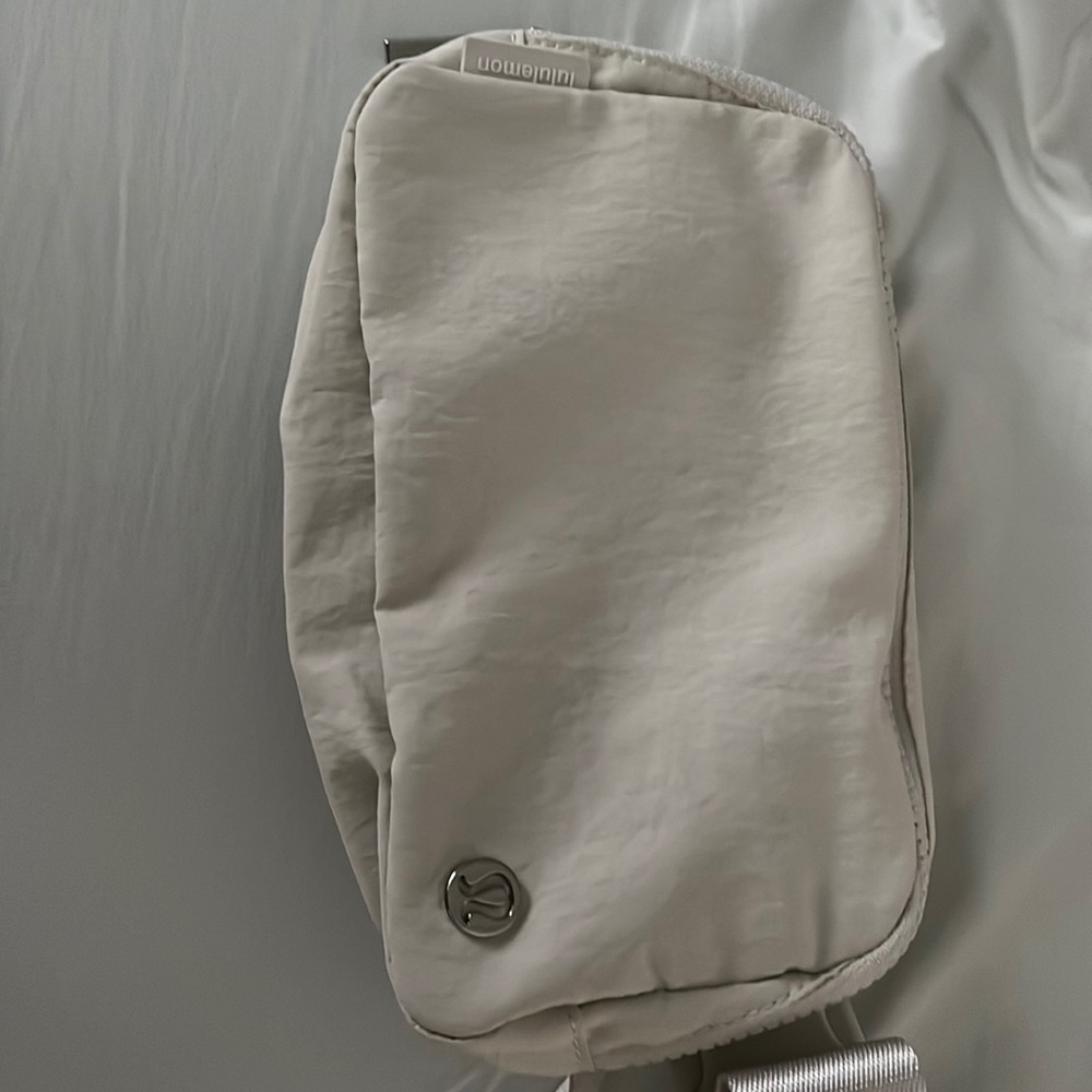 Lululemon belt bag